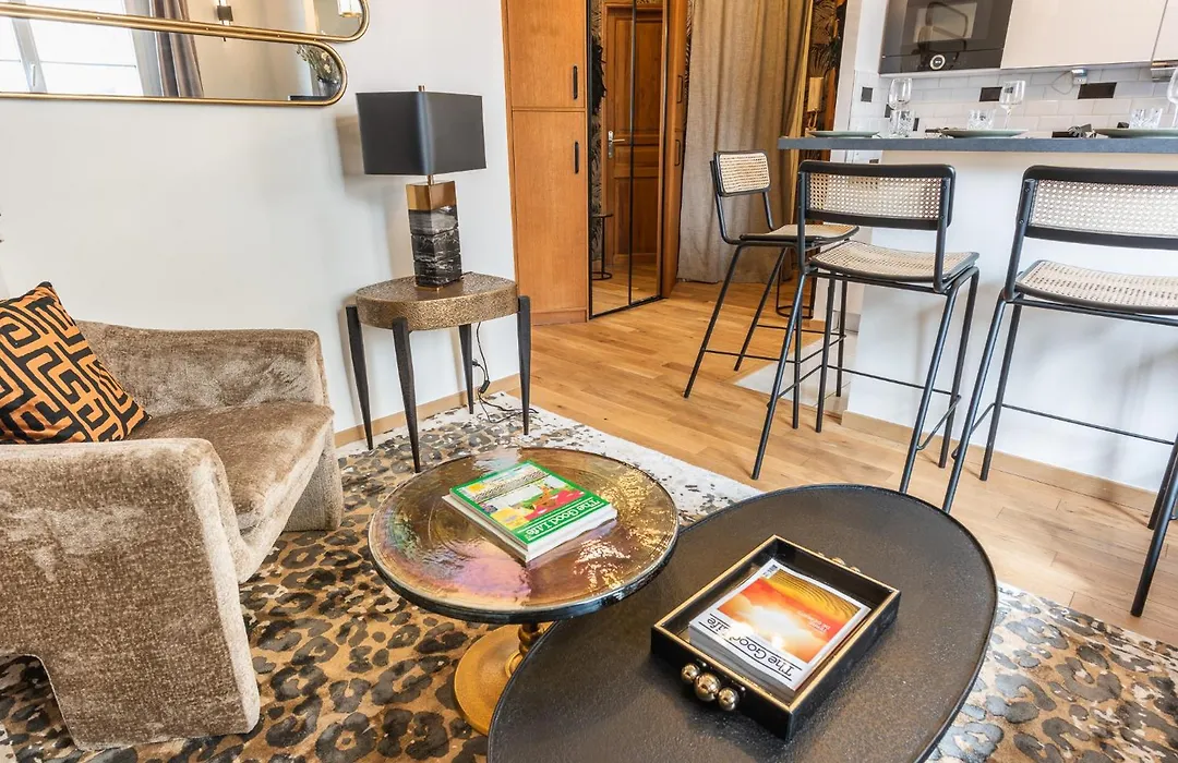 Cosy & Design Apartment 4 Guests - Eiffel Tower-1
